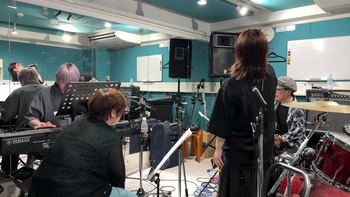 LustreNote's tweet photo. 当日はリハーサルもフルスペックで行いました☺

やはり生演奏でやるのは大変だけども良いものです🎵
『ライブ』ですからね。 https://t.co/BQTMCpWs10