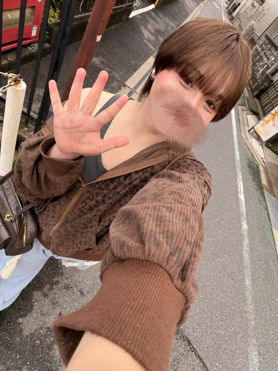 iida68055's tweet photo. 学校終わって、柏で飲み！！！夜暇な人！！笑
#ゲイ　#ゲイ大学生　#バイ  #DM https://t.co/kE8Mku2FYQ