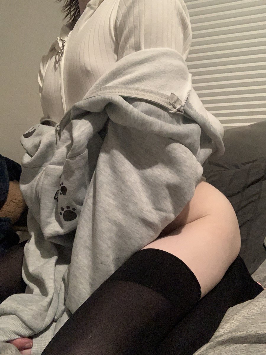 Orypian's tweet photo. Wyd if I'm sitting like this in your lap
(⸝⸝¬`⩊´¬⸝⸝) https://t.co/0dLuz6Pcib