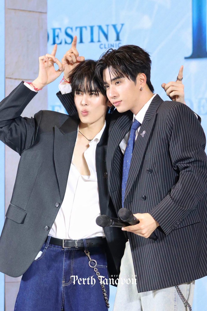 Zeiivn's tweet photo. Hey there little devils , I'm back! Let's connect, everyone. Whether we're old friends or new, come vibe with me! 

#จะทำความรู้จักกับเดวิลน้อยที่มาเฟบทวิต
#สวัสดีเพิร์ธแซนต้าเพื่อนเก่าแอคใหม่ https://t.co/qJyD4e3hoG