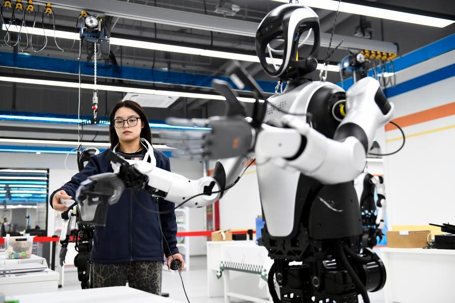 ChinaScience's tweet photo. China's innovation ecosystem creates global opportunities 

The 17th Annual Meeting of the New Champions of the World Economic Forum (WEF), also known as the 2026 Summer Davos forum, wrapped up in Dalian, northeast China's Liaoning province on June 25 after three days of discussions on the future of technology, industry and global innovation cooperation. 

Against a backdrop of slowing global growth, geopolitical tensions and mounting uncertainty, the forum sent a positive message of seeking new solutions and advancing together through cooperation. 

Inside and outside the conference venue, one consensus has grown increasingly solid: driven by innovation, China is elevating its development opportunities. As it delivers greater market dividends, the country is also sharing a rising stream of innovation dividends with the globe.

Innovation has consistently been central to Summer Davos themes. This year's "Innovating at Scale" discussions emphasized the crucial shift from technological breakthroughs to widespread application, transforming new ideas into tangible productivity that drives economic growth and improves lives.

Discussions on advances in Artificial Intelligence (AI) and robotics generated significant interest. A focal point became the rapid emergence and adoption within China of new technologies, products, and business models.

In recent years, China has demonstrated swift uptake across large AI models, new energy, electric vehicles, advanced manufacturing, humanoid robots, and the burgeoning low-altitude economy. This transition, moving specific innovations into broad industrial applications, has yielded replicable models and valuable experience.

Stephan Mergenthaler, WEF managing director and chief technology officer, highlighted this by noting AI technology's shift towards industrial use. He suggested many developing countries could leverage China's experience to identify their own competitive advantages and effectively integrate into the global AI value chain.

Given the complex international landscape marked by slowing economic growth and turbulence, innovation stands out as a vital path to counter downward pressures and unlock new momentum. Addressing challenges like shifts in global trade patterns, accelerating the energy transition, and maximizing AI investment benefits requires intensified international cooperation.

China's sustained openness serves as a critical enabler in this equation. Increasing numbers of multinationals are expanding their research and development activities such as building R&D centers and regional headquarters in China, not simply to manufacture products but to participate in local innovation and industrial chains.

Their focus increasingly moves from tapping into "Made in China" manufacturing capacity to participating in "Created in China" innovation. Building on this trend, foreign-invested enterprises in China's scientific and technical services sector surged by 27.2 percent year-on-year in 2025, adding 14,000 new businesses.

For global enterprises, this represents "China Opportunity 2.0": deep innovation integration and rewarding investment prospects. For worldwide development, it signifies broader access to advanced technologies and more inclusive sharing of its outcomes.

The forum also devoted considerable attention to China's 15th Five-Year Plan, helping participants gain a clearer understanding of the vast opportunities generated by China's innovation-driven development. 

Since the beginning of this year, the Chinese economy has continued to demonstrate new vitality and renewed dynamism. The demand potential of its enormous market has been further unleashed, with service consumption, green consumption and new forms of consumption emerging as particular bright spots.

This demonstration of resilience is contributing needed stability to an uncertain global environment. A prevailing view among attendees was that the 15th Five-Year Plan's strategies for developing "new quality productive forces" and nurturing emerging industries present significant "historic opportunities" for international development partners.

Ultimately, innovation delivers its greatest value when it is shared across the globe. As China's innovations go global and are deployed on a larger scale, more countries, especially developing ones, are gaining access to affordable new technologies and products, injecting fresh momentum into modernization worldwide.

China stands ready to work with all parties to tear down walls and build bridges, stimulate innovation through exchanges and mutual learning, and achieve common growth through mutual success. By enlarging the pie of the global economy through innovation, China seeks to ensure that the dividends of innovation benefit all and provide a continuous source of Chinese strength for the recovery of the world economy. (By He Yin, People's Daily)