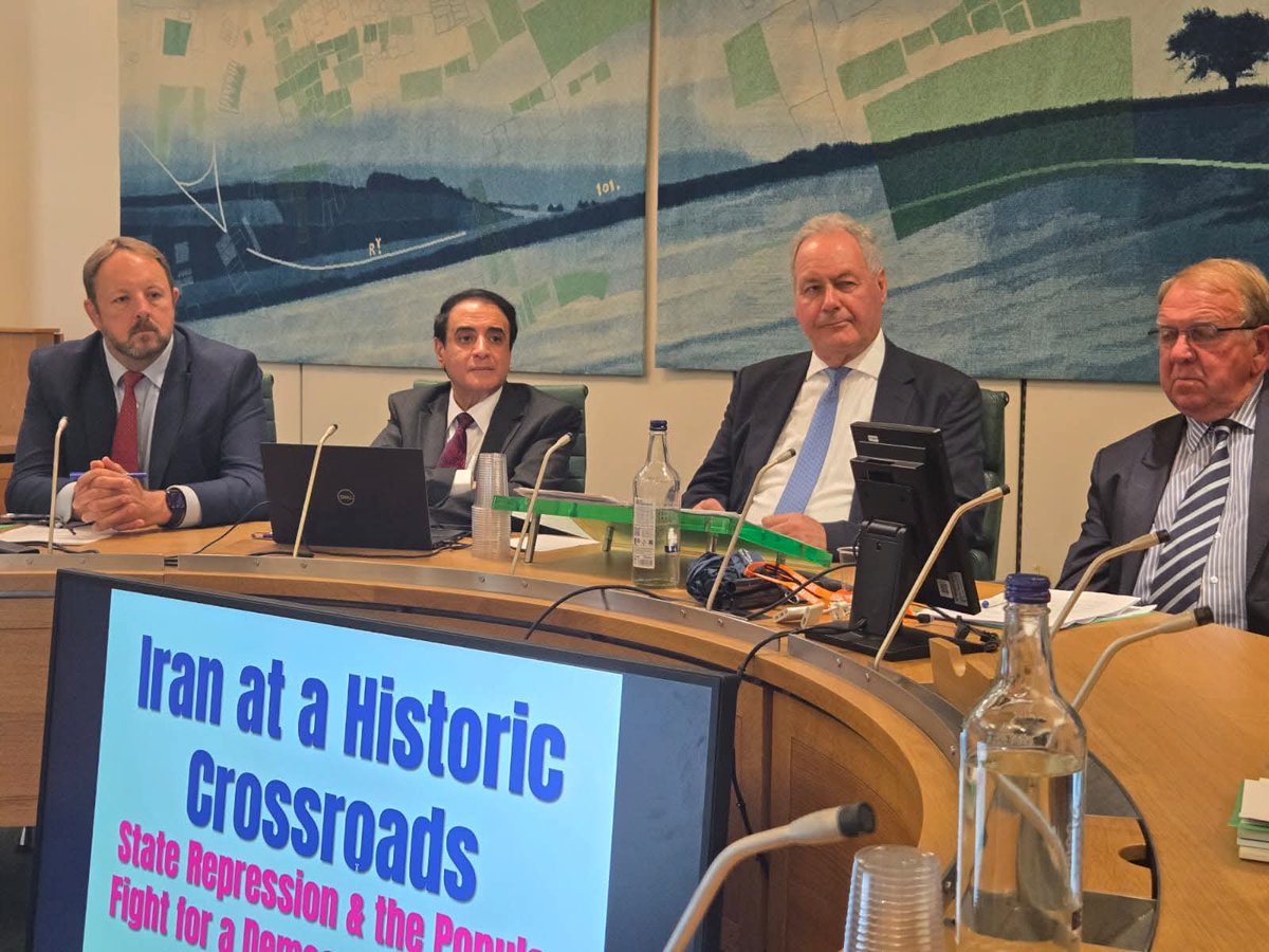 HoAbedini's tweet photo. A principled and courageous stand by @BobBlackman CBE MP. The Iranian people did not sacrifice generations to exchange one dictatorship for another. The future of Iran belongs to its people—not to hereditary rule or religious tyranny or Shah’s brutal dictatorship. Supporting a democratic republic based on freedom, human rights, separation of religion and state, gender equality, and free elections, as outlined in Maryam Rajavi's 10-Point Plan, is the path to lasting peace and justice. #FreeIran #NoToShahNoToMullahs
#NCRIAlternative