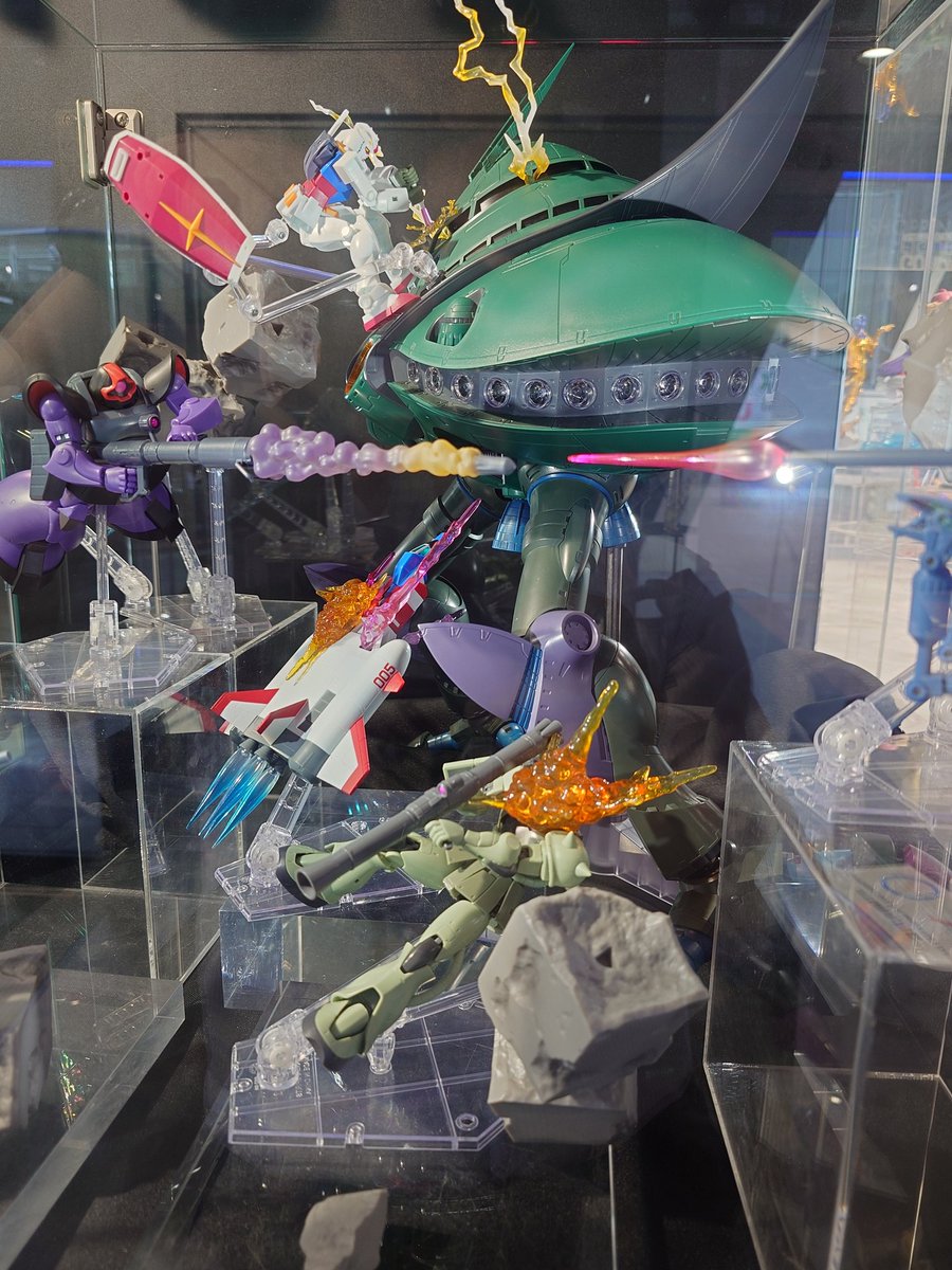 taka_jade2's tweet photo. ビグ・ザム相変わらずデカい

#METALROBOT
#METALBUILD
#ガンダム
#魂ネイションズ https://t.co/DU3sN9waq5