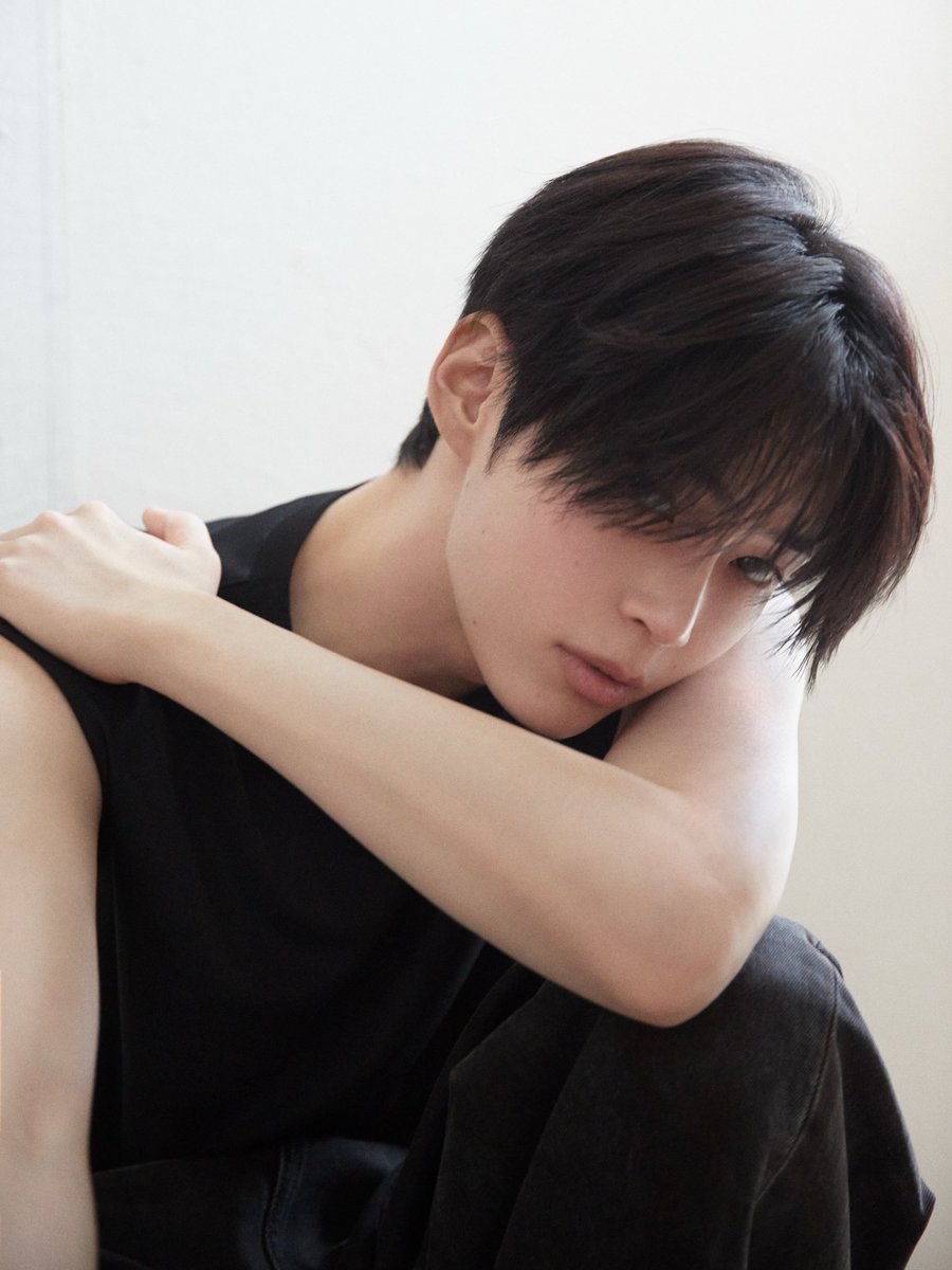 mypluffycloud's tweet photo. 260702 성한빈 인스타그램 #성한빈 

GQ💙 https://t.co/3UeYtp7pz5