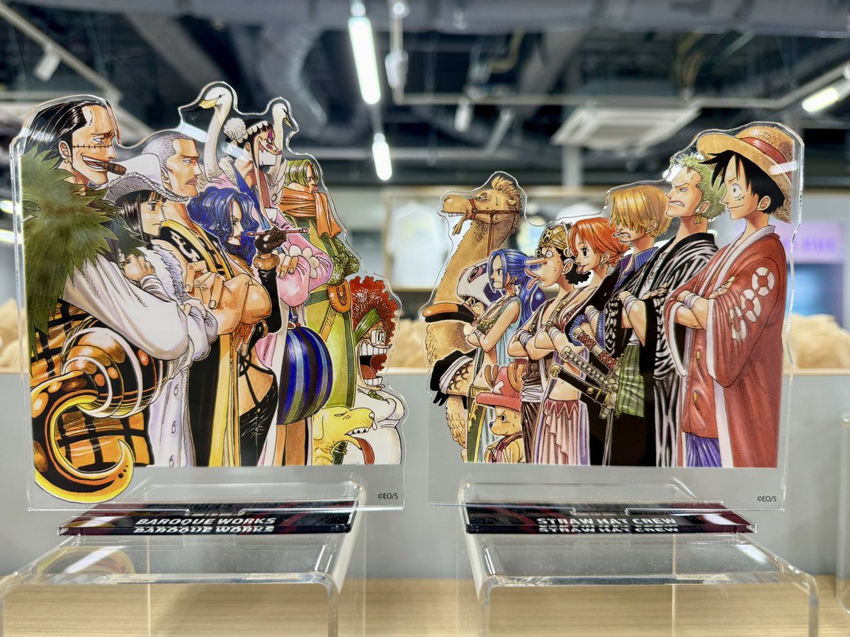 V_Jump's tweet photo. アクリルMEGAフィギュア Wは
キャラクターの魅力と���力が満載！！！
#ONEPIECE https://t.co/ErPboiBskU