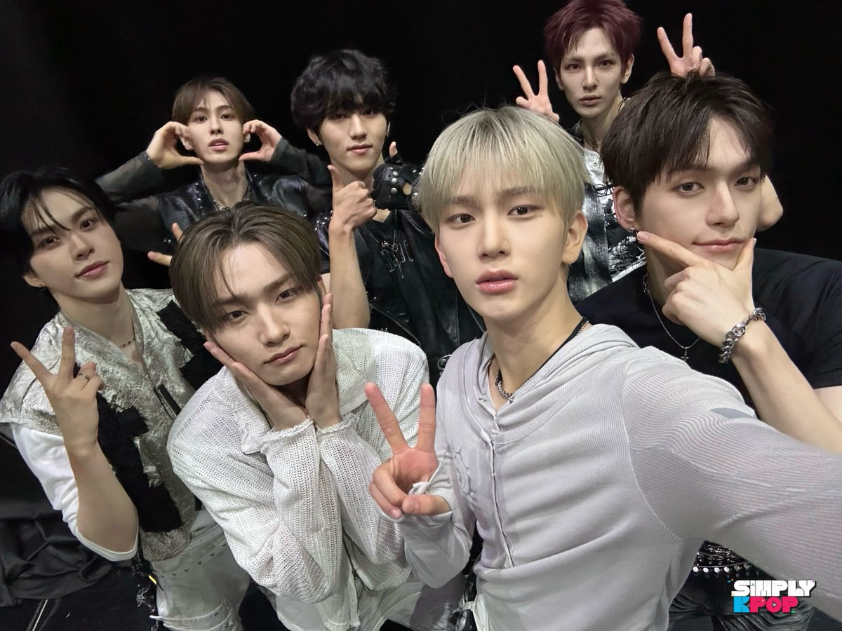 _Simplykpop tweet picture