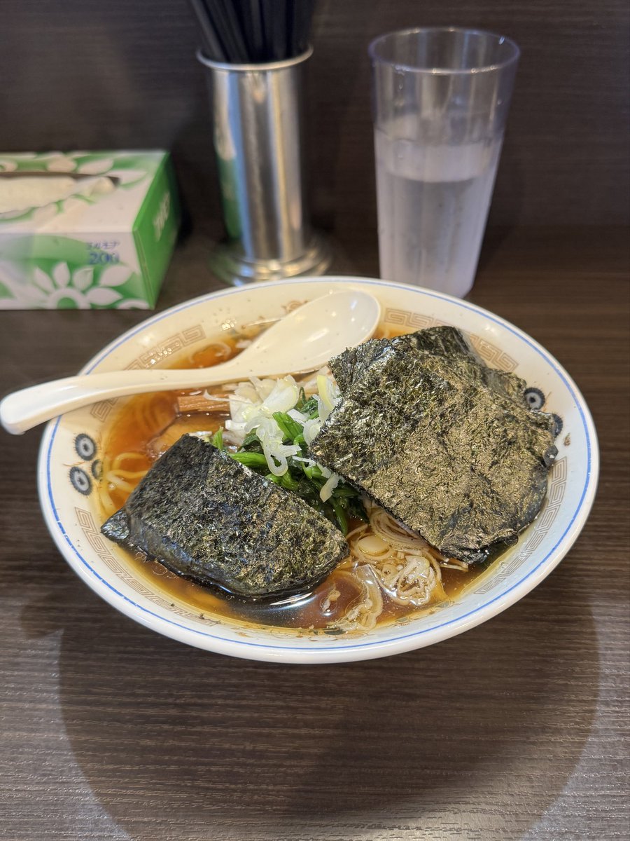 sin_start's tweet photo. えーちゃん食堂で朝ラーメン🍜

ラーメン（純正スープ）1000円
のり　　　　　　　　　150円

久々にいただけた😋
ウマウマ健康第一朝ラーメン👍

#えーちゃん食堂 #朝ラーメン専門店 https://t.co/HbfP1oHEDB