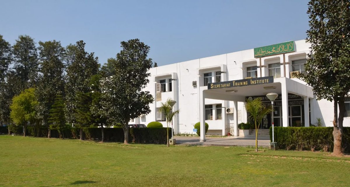 PKCERT_official's tweet photo. #NationalCERT conducted a cybersecurity awareness session at the Secretariat Training Institute for civil servants, led by DG Dr. Haider Abbas, emphasizing that securing government digital assets is a leadership and governance responsibility—not just a technical one. 🇵🇰 https://t.co/kDow0dj55K