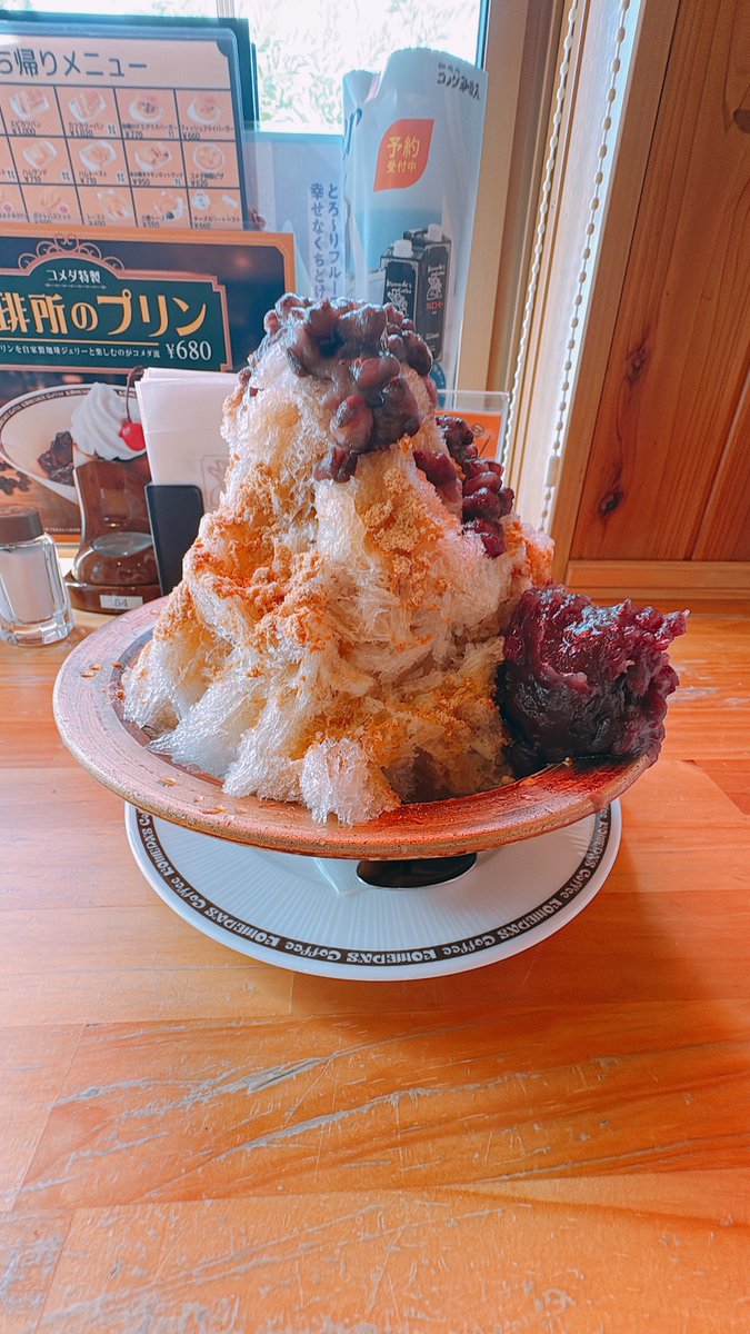 seb_RED_'s tweet photo. 後ろにいるママ友グループのうちの一人が｢旦那が怪しくてLINE見たら若そうな女とイチャイチャしててん」と相談していて、ボスみたいなママが「はぁ？？徹底的に追い込もうや」と眩いばかりの姉御肌を発揮していてなぜだか分からないけど汗が止まらない https://t.co/QFio7JQBrw