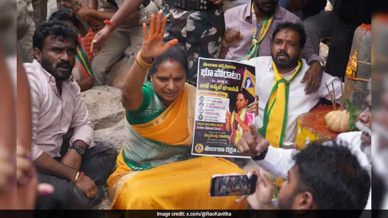 ndtv's tweet photo. Political Row Erupts As K Kavitha Arrested During Land Protest In Telangana https://t.co/zeaRHA0Rl4

@KP_Aashish https://t.co/PsMBEscUvC
