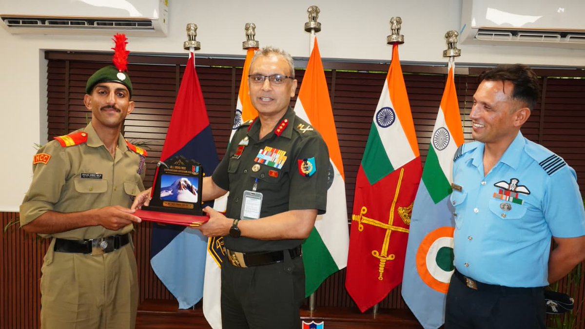 NCCGPHQSRINAGAR's tweet photo. Proud moment for J&K and Ladakh NCC Directorate! 🇮🇳 SUO Akhlaq Ahmad of 7 J&K Bn NCC, Kupwara, successfully summited Mount Jagakat Sukh (5,200 m) on 18 Jun 2026. Among 170 NCC cadets from across India, he emerged as the top performer and earned appreciation from the DG NCC. His achievement reflects exceptional courage, endurance, determination, and the true spirit of NCC—Unity & Discipline.
#NCC #JKLNCC #Mountaineering #YouthPower #UnityAndDiscipline #Kupwara #ProudMoment
@ddprsrinagar @CM_JnK @OfficeOfLGJandK @sakinaitoo @YouthSrinagar @dgyssjk @KupwaraTimes_ @KupwaraCops @dckupwara @KupwaraTimes @indepth_news @HQ_DG_NCC @NCCDteJKL @Gphqjammuncc @PRODefSrinagar @ChinarcorpsIA @NorthernComd_IA @adgpi @vatsvirendra1