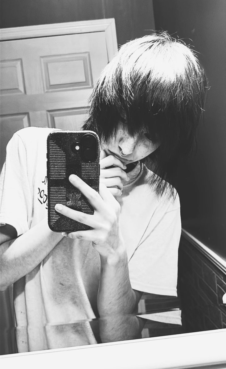 ☠︎︎ ☠︎︎ ☠︎︎ tweet media