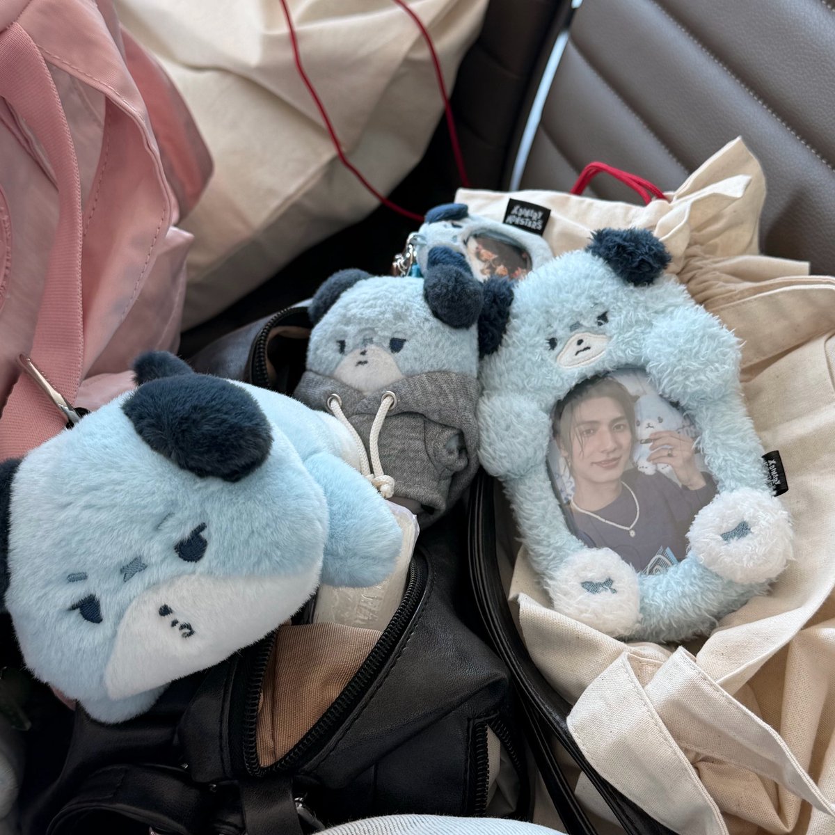 nyangdyuu's tweet photo. awh 😭😭😭😭🩷🩷🩷🩷🩷 https://t.co/BG6nRkkjto