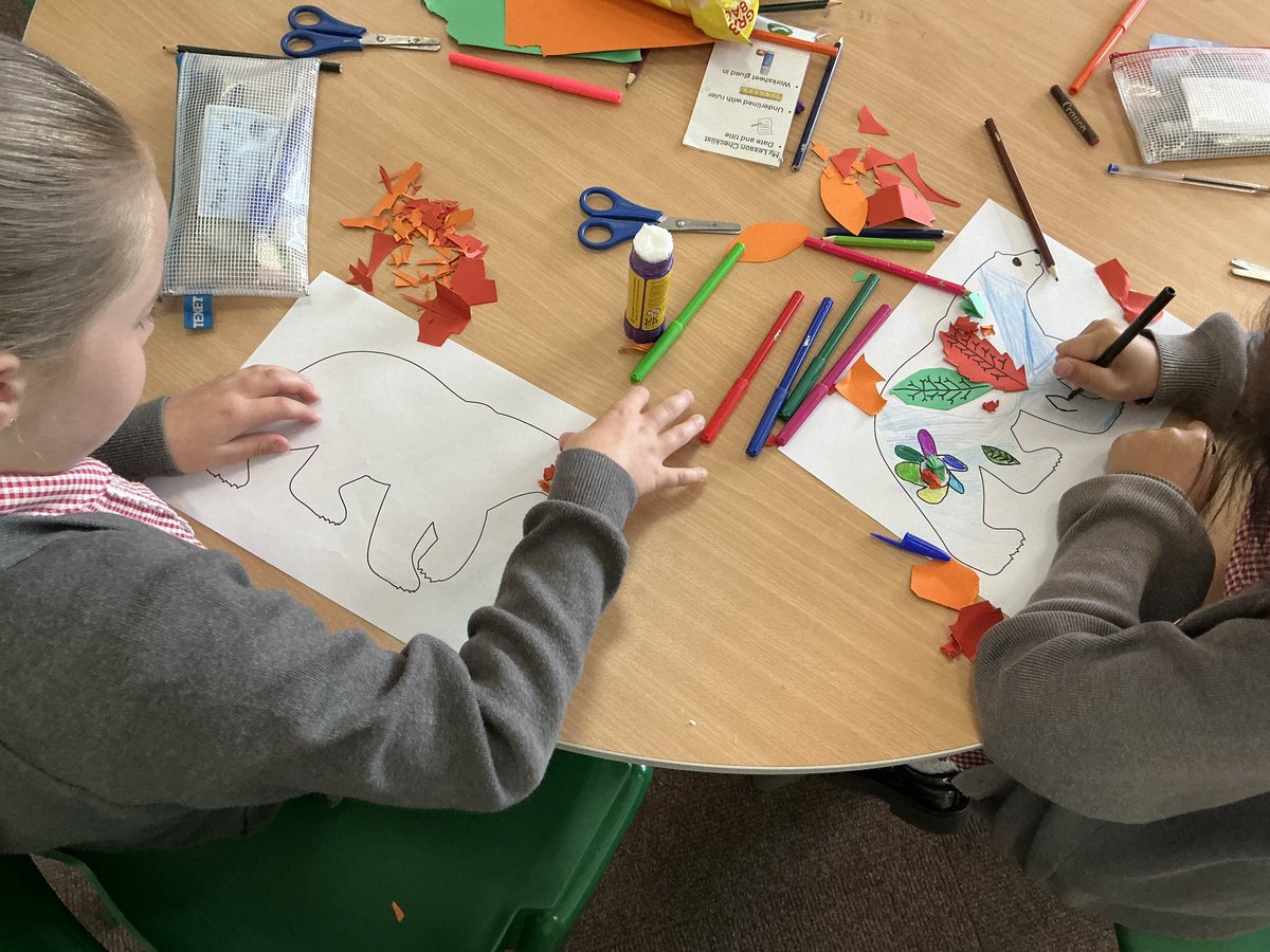 beechtreeGSP's tweet photo. Year 3 are loving their transition into Beech class! We are creating artwork based on the book ‘Leaf’ which will go on our display for next year! https://t.co/1U4R9a3Bjn
