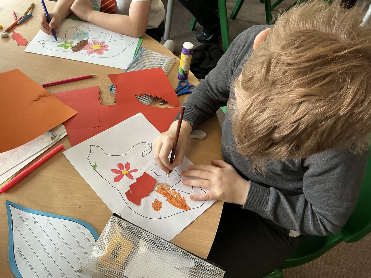 beechtreeGSP's tweet photo. Year 3 are loving their transition into Beech class! We are creating artwork based on the book ‘Leaf’ which will go on our display for next year! https://t.co/1U4R9a3Bjn