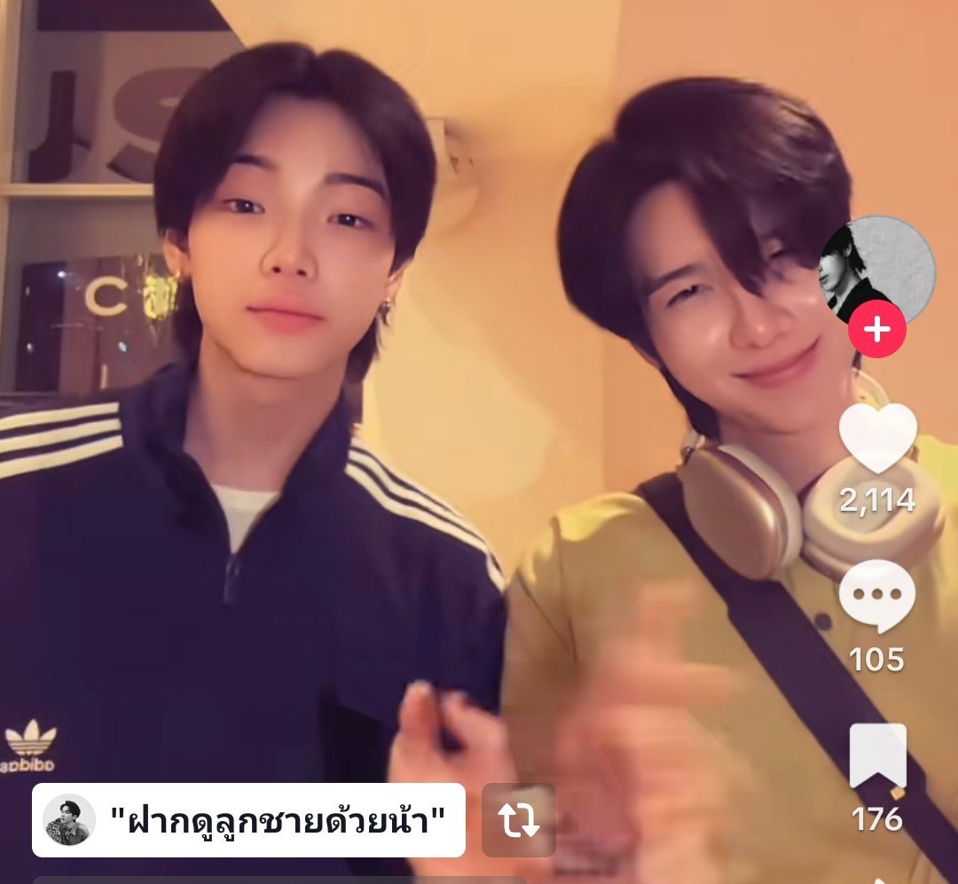 jrdpgb's tweet photo. "ฝากดูลูกชายด้วยน้า" ชีรับเลี้ยงเจน 6 มาก5555555555555 https://t.co/gn12wfPTPP