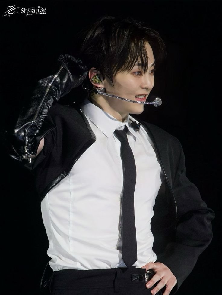_tnggg's tweet photo. ใส่เสื้อผ้ามิดชิด แต่เห็นช่วงเอวแร้วเขิน รู้สึกเซะซี่มาก พี่มินซอกทำอะไรกับใจน้องแอ๋วคนนิ้🥹 https://t.co/L5a99M4Ubh