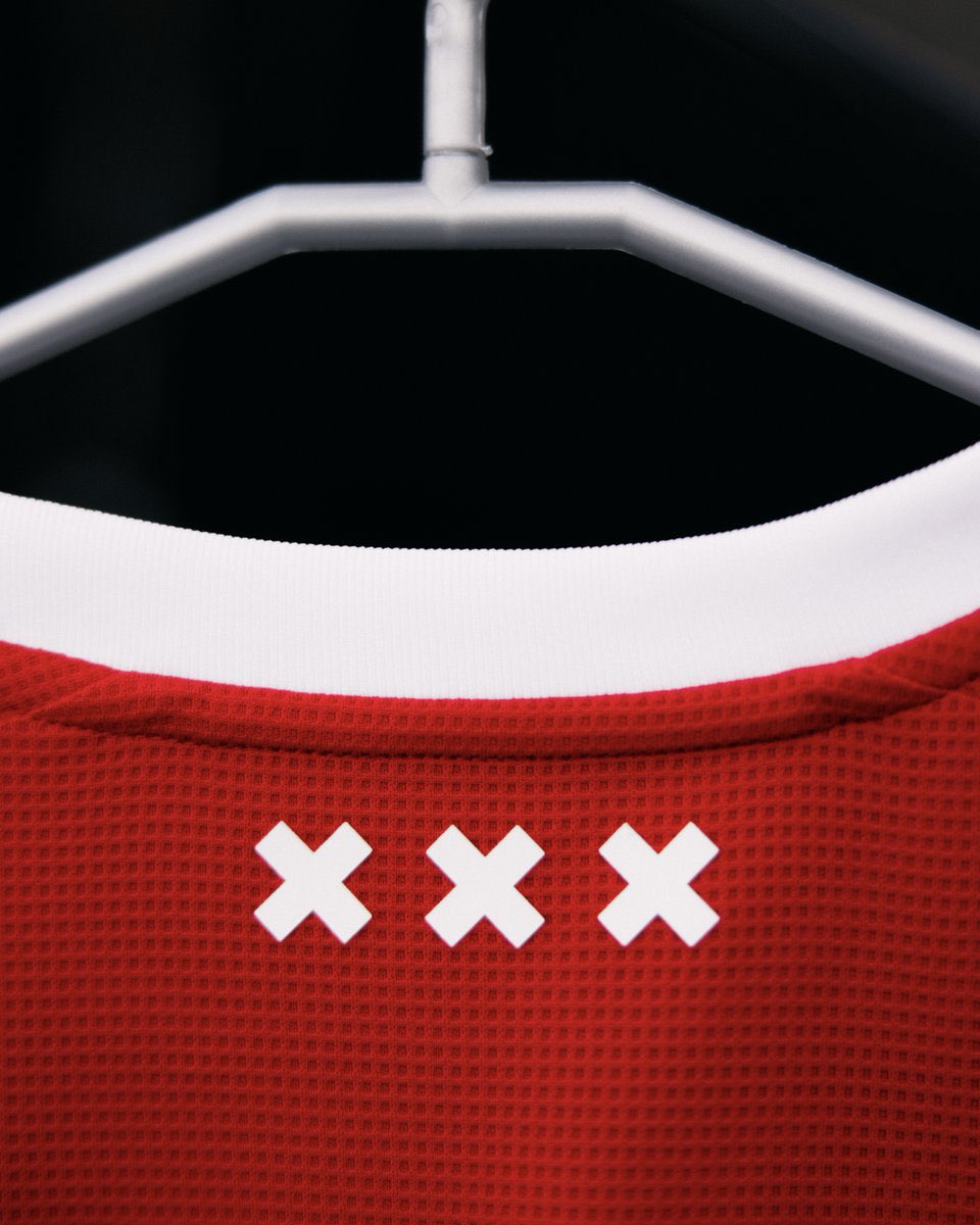 TheShirtUnion's tweet photo. 🟥| @AFCAjax Home 26/27

No surprises here - Ajax is iconic for many reasons, and its distinct shirt design is one of them.

Marketed under the tag line “Nothing New. All We Need.” is further sentiment to that. https://t.co/Z8V9PHxRO4