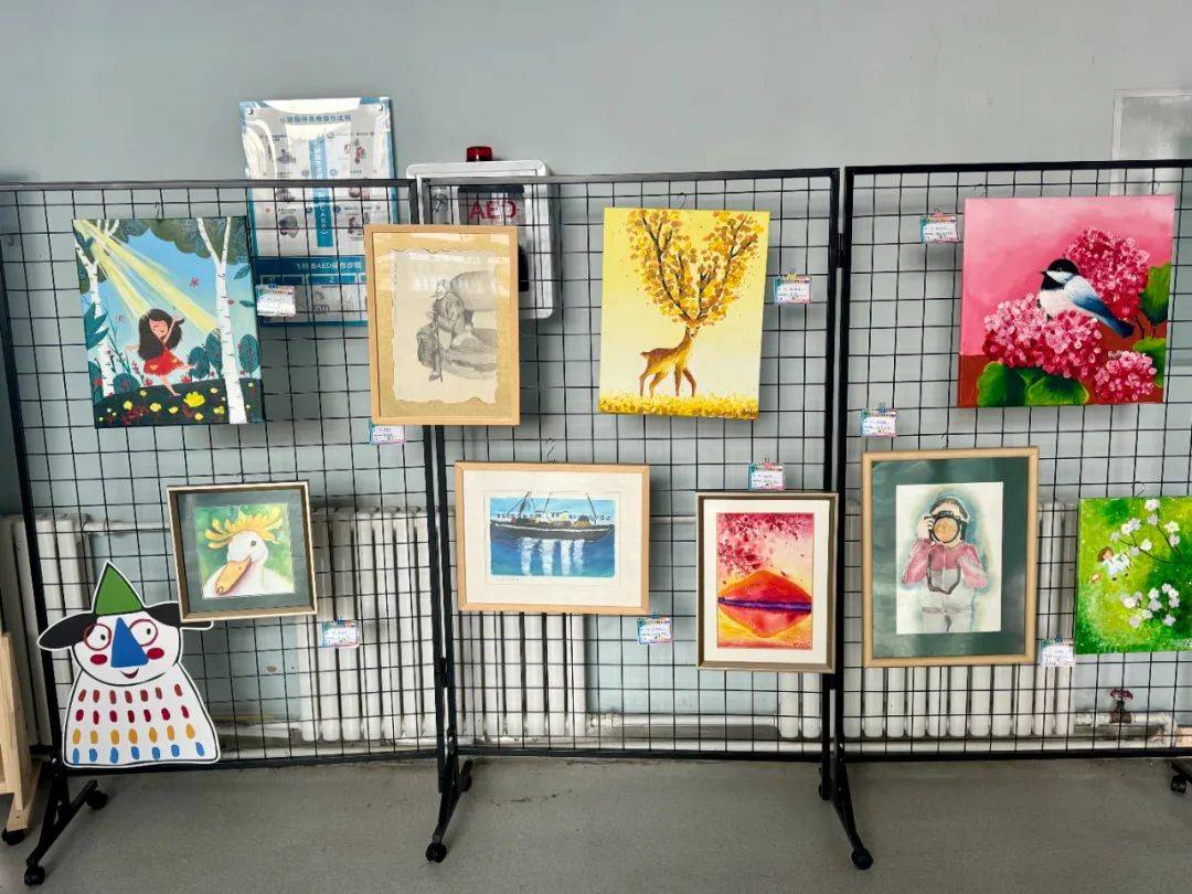 916219hk's tweet photo. [ Student Art Club Spring Exhibit is here! Come check over 50 original works from our members—paintings, illustrations, and mixed media this Sat, 2-5PM at the Campus Gallery. Free u0026 open to all!]， https://t.co/g5w23lC3tT