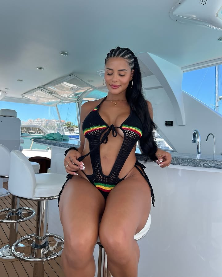 Cynthia16848's tweet photo. I am available for hookup for any serious and interested man that is willing to pay 
add my Zangi private number for confidential correspondence and calls

4810935812

https://t.co/k7lu2KMPGJ https://t.co/N7JFarVWm4
