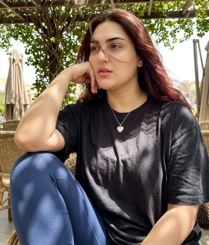 blqys70365913's tweet photo. أيها البحر
 لا توشوش قلبي بأسرارك
ثمة جراح في أعماقي تموج. https://t.co/I7eGUUi0ez
