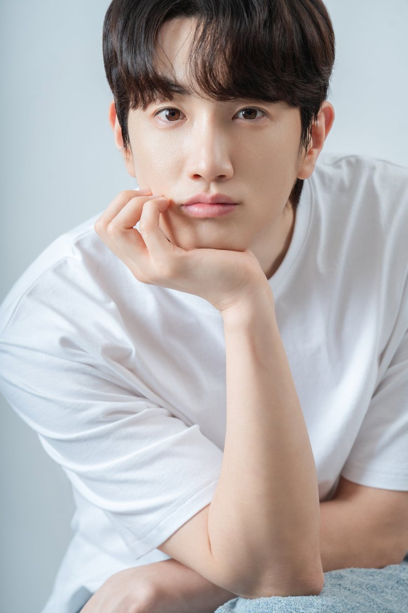 _kkwak_'s tweet photo. 2026 김태오 배우님 프로필 서포트

𝙲𝚘𝚗𝚌𝚎𝚙𝚝 𝟷 ✧ 𝚆𝚑𝚒𝚝𝚎

Photo by 스튜디오찬란 @studiochallan
┈┈┈┈┈┈┈┈┈┈┈┈┈┈┈┈
✧ 공개된 사진은 상업적 이용 및 2차 가공을 제외하고 자유롭게 사용 가능합니다 https://t.co/qXq2b5hRvU