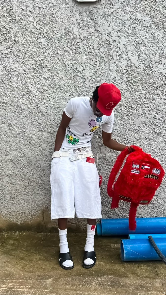 jonathanjesse90's tweet photo. Made the backpack n shorts https://t.co/VxfozRGYV9