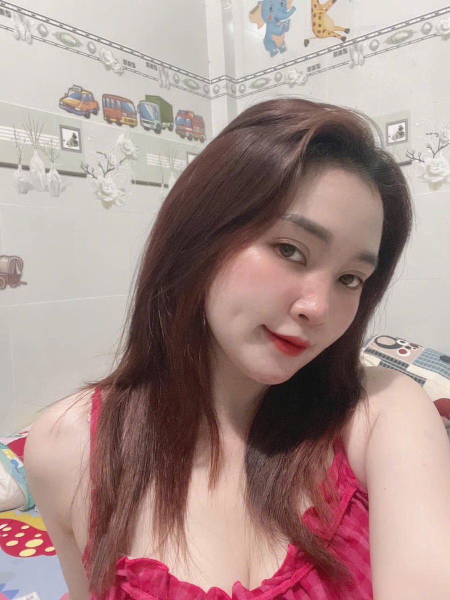 Hongtham617's tweet photo. Nó Hỏi chị bao nhiu 1 đêm
Chị hỏi lại em dc bao nhiu cái 1 đêm https://t.co/yCtdtWPi02