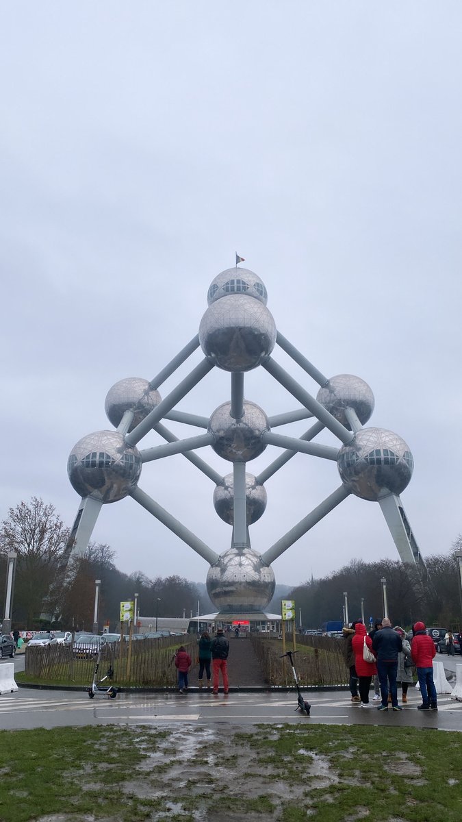 SofianeArbeloa's tweet photo. Je repense à mes incroyables moments à Bruxelles, capitale de la très grande Belgique.

Pays où on mange très bien. Le soleil n’y est pas dans le ciel, mais fort présent dans le coeur des gens. Merci de nous avoir offert Mohamed Ouahbi, Eden Hazard et Youri Tielemans. https://t.co/zDUZAMvGtq