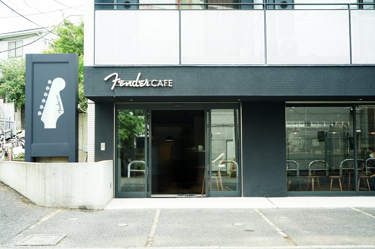 cafesnap_me's tweet photo. #ギター や #ベース で知られる世界的ブランド「Fender Cafe Shimokitazawa」が7月3日（金）、#下北沢 にオープンします🎉

インテリアやメニューなど #Fender 🎸のカルチャーを五感で体感できる仕掛けが盛りだくさん！

詳細はこちら↓
https://t.co/79PPWcZs8a https://t.co/EzO731Wgkg