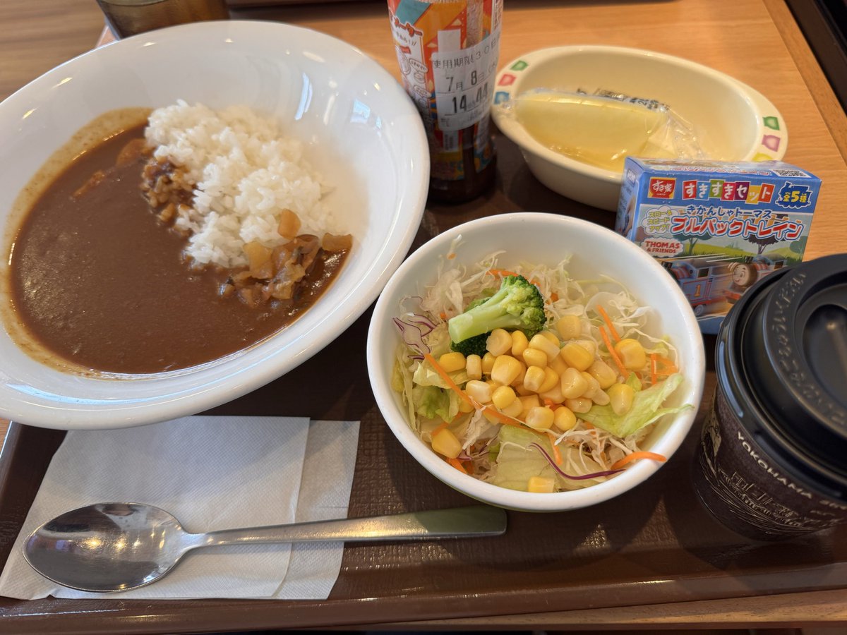 1opego's tweet photo. 2日連続のすきすきセット
一昨日ディーゼル
昨日ニアが出て
やっとコンプリート🚂 https://t.co/0kNycpQ9Ia