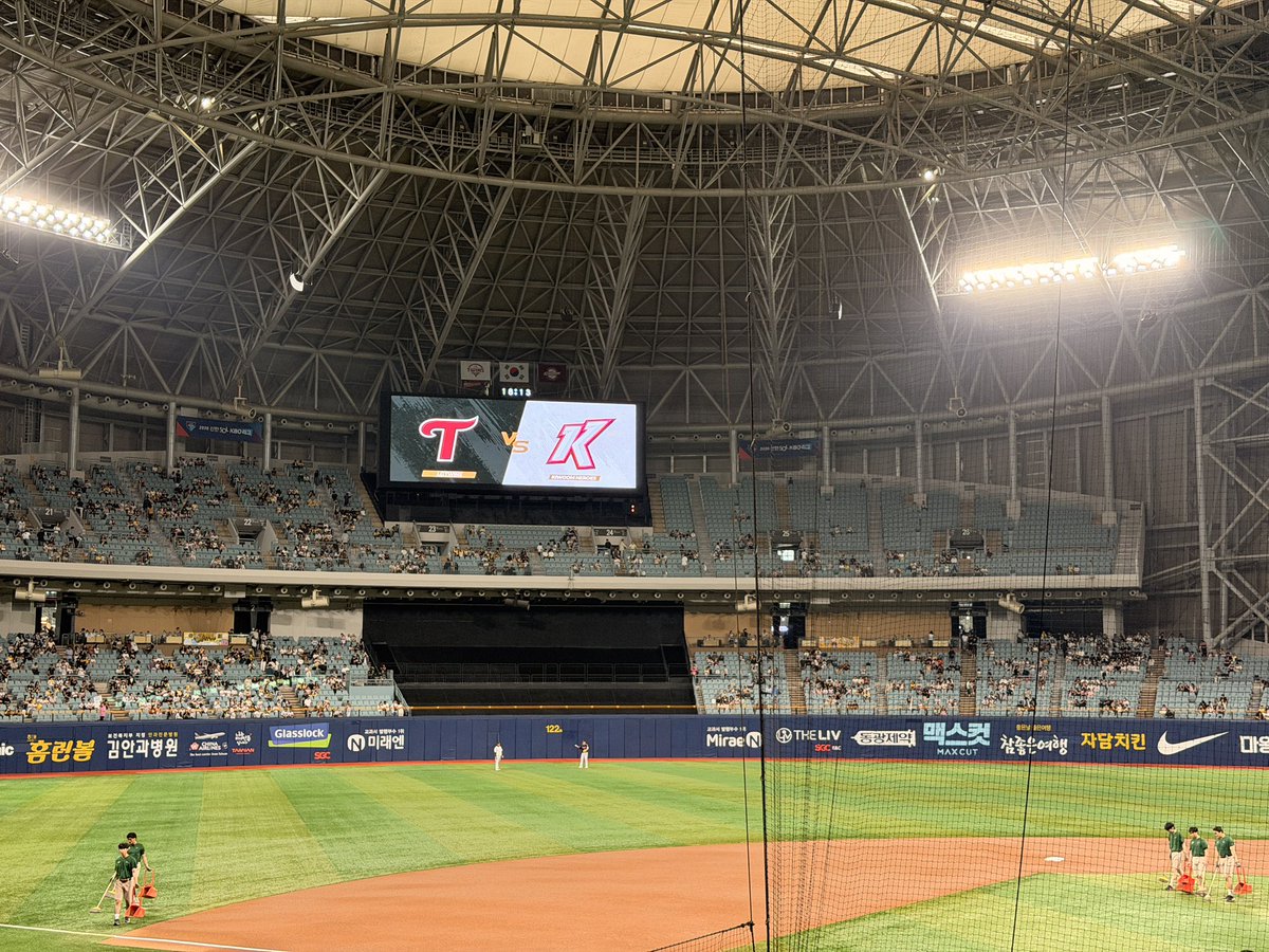 Kinoarea's tweet photo. 2026시즌 열번째 직관 #lgtwins  고척 직관 승률이 아마 현재 큠 승률보다 낮지 .. https://t.co/AahIYsI4h9