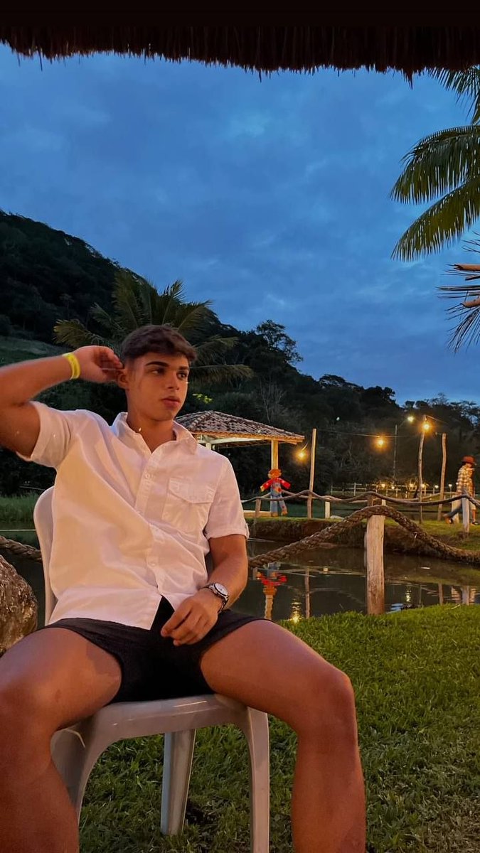 JanJaredYashs5's tweet photo. Bunda de Hétero que delícia 😋 
Novim gostoso gozando e mostrando a bunda linda 🤤🥵

🔥 Completo 👇🔞

➡️ https://t.co/xgBIQ2Q1Sc

Mais de 1.000 mídias no grupo vip https://t.co/skq6mJe47t