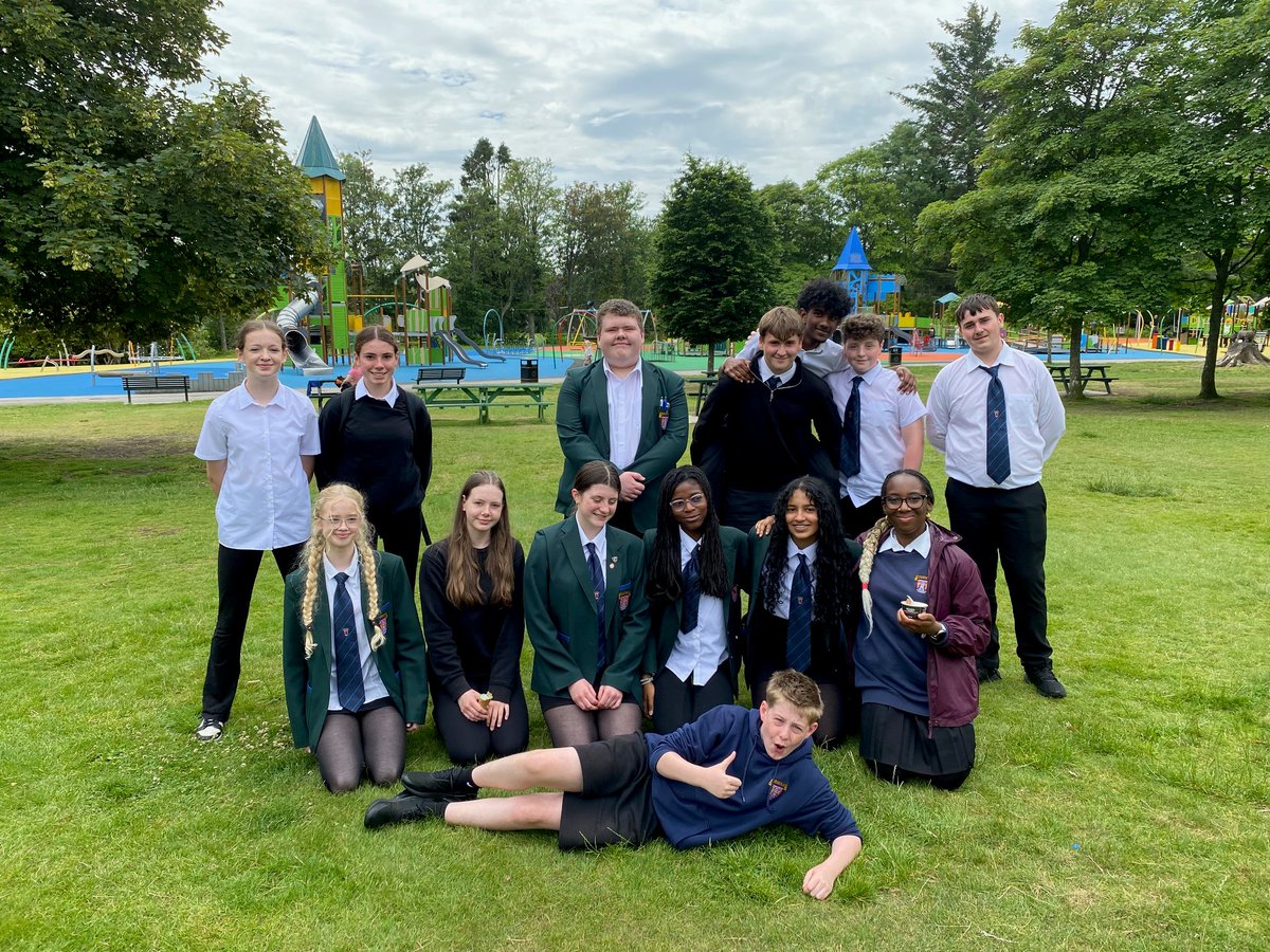 hazleheadacad's tweet photo. A huge thank you to all of our 2026 S3 Leaders for stepping up while the Senior Prefects were on Study Leave. They were invaluable in making sure that the canteens ran smoothly at break / lunch times, that P7 transition event were a success and showing visitors around the school. https://t.co/15YUiuqmgC