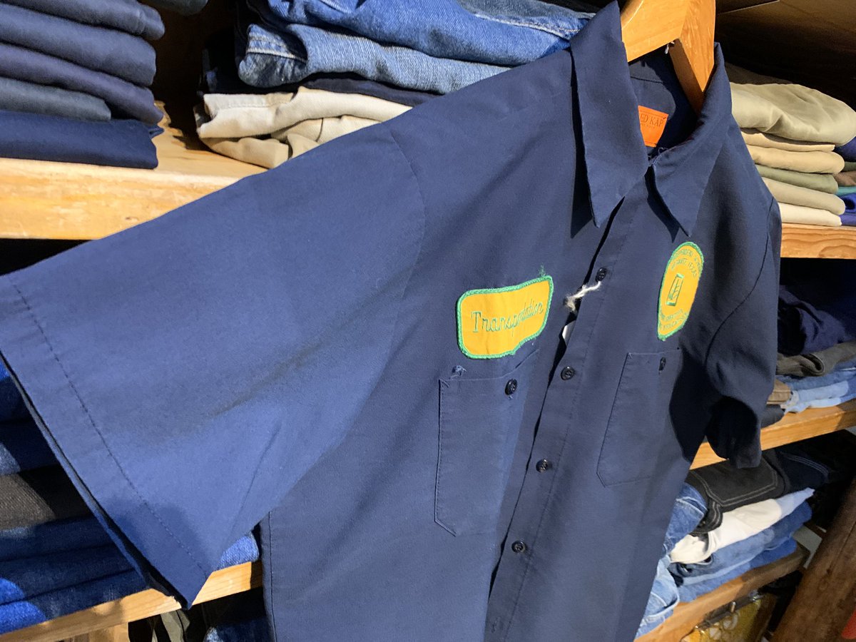 outsidekawasaki's tweet photo. USED RED KAP
Work Short Sleeve Shirts
Made In USA 🇺🇸
Size L
短い丈
BOXシルエット
Price ¥4950 Taxin
#川崎 #川崎駅 #京急川崎 #京急線 #古着 #川崎古着 #神奈川古着 #川崎古着マップ #川崎アメカジ #京急川崎 #redkap #レッドキャップ #ワークシャツ #madeinusa #アメリカ製 #アメカジ https://t.co/qx7GQIgHP1