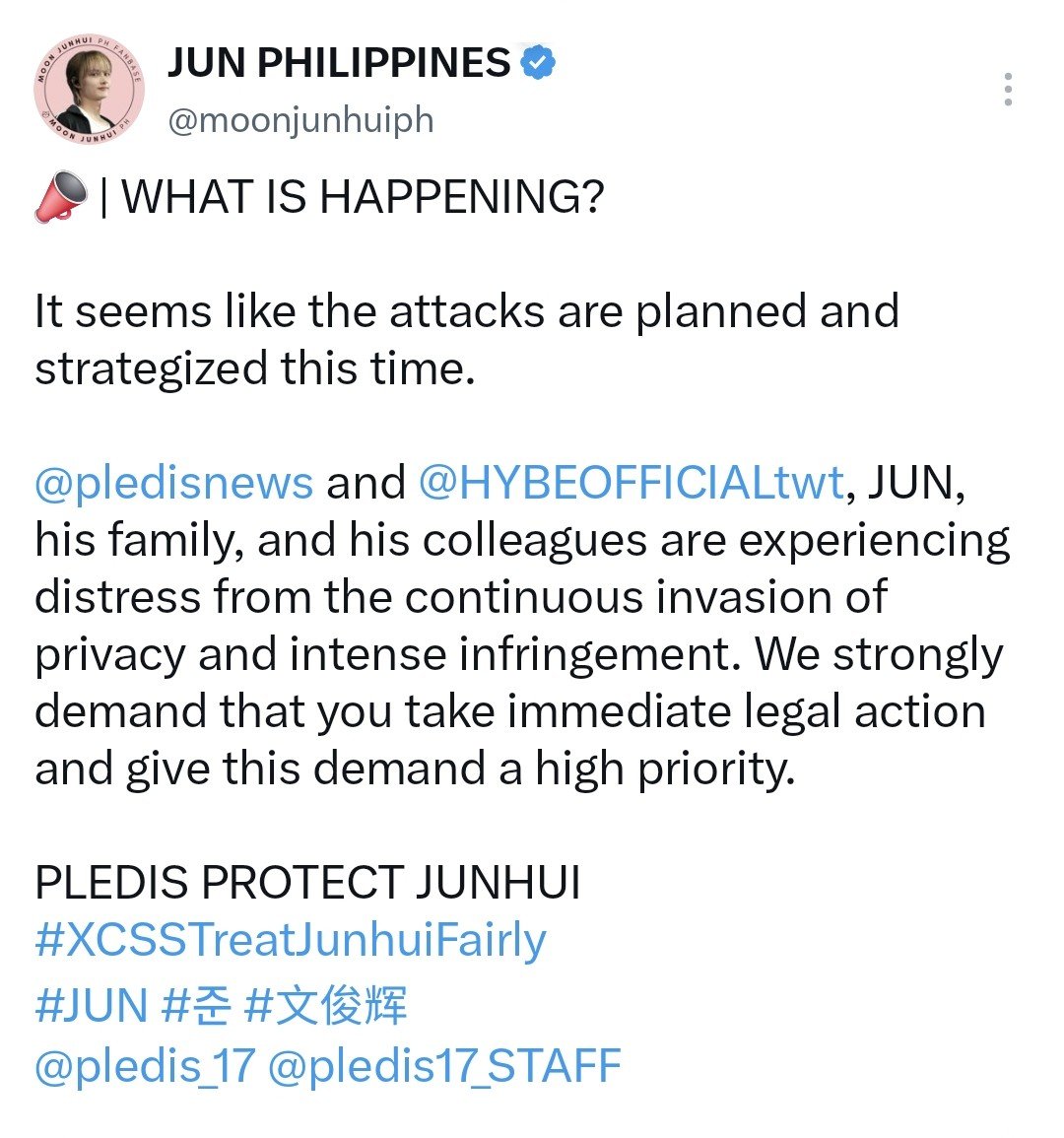 13dandlIons_17's tweet photo. So, when JUN had this massive career damaging hate train last year, didn't it effect your artist's reputation then? Weren't those malicious speculations? @pledis_17 Your recent notice mentions nothing about that. No mention of legal action againts the perpetrators. Hypocrisy https://t.co/CyS6Rsjkzz