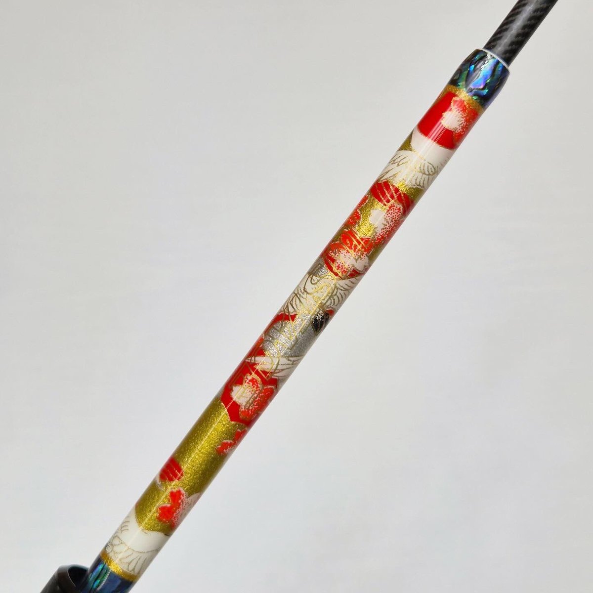 Justace_custom's tweet photo. 世界に1本だけの和柄カスタムロッドを久しぶりにFC-NETにて販売です！

Justace Neo Japanesque PBM604ASUL【アジング仕様】

・MCTブランク
・技徳リールシート
・トルザイトガイド
・和柄、アワビ貼りカスタム

7/4 18時より販売となります。

販売ページ→https://t.co/RVVpKJWjJ5 https://t.co/Osh45oxQvI