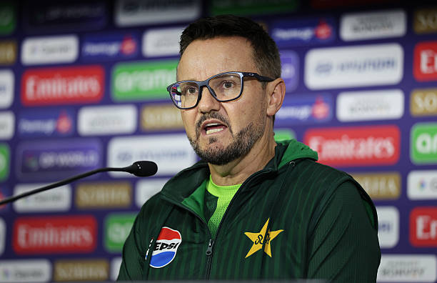 CallMeSheri1_'s tweet photo. Mike Hesson said, "In the Asia Cup last year, we won every game except against India. The reality is that every single team in the world is struggling to beat India at the moment. Every team, not just Pakistan. Rightly or wrongly, Pakistan are judged by how they perform against India. At the moment, India are not only the best team, they're the best team by a mile." (Cricinfo)