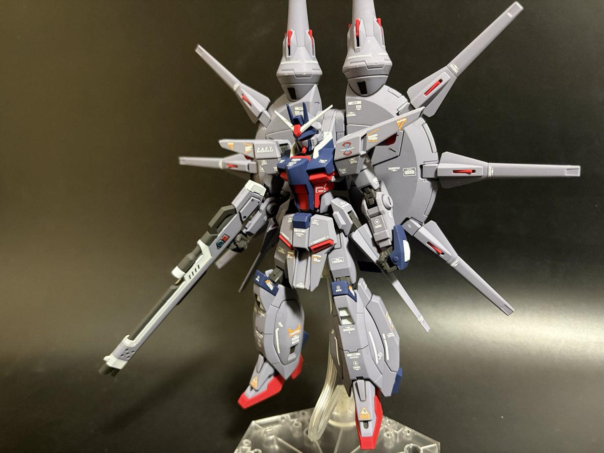 teddy82703's tweet photo. #7月になったのでフォロワーさんに自己紹介しようぜ 
気ままにガンプラ作ってます💡
最近は仕事に追われなかなか進められていませんが作ってはいます💦
今月もよろしくお願いします🙇 https://t.co/cKA4NKeeC3
