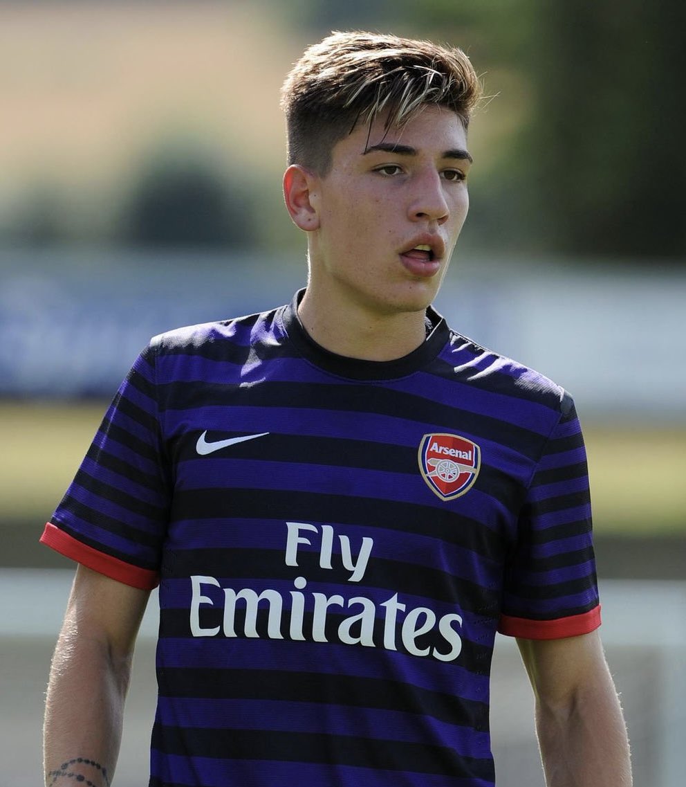 afcstuff's tweet photo. On this day in 2011: Arsenal signed 16-year-old Héctor Bellerín from Barcelona to join the club’s academy. ✍️🇪🇸 https://t.co/GxNRfolibB