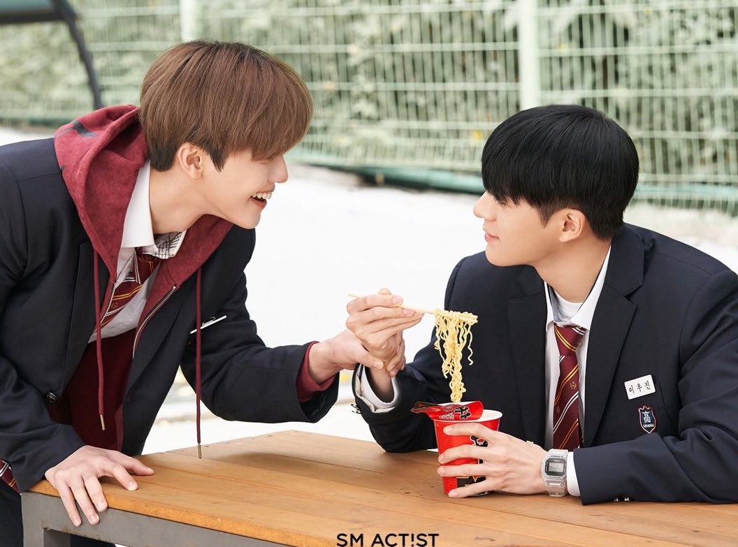Gaebokkii's tweet photo. 하늘에서~ 누가돌아왔~~게~~? https://t.co/fmNMrGHWiS