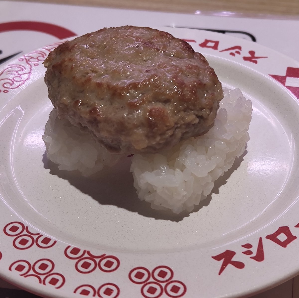 I_Deficiency's tweet photo. キャラクターすぎる　これが見たくてスシローに来た https://t.co/QbuupmGqwz