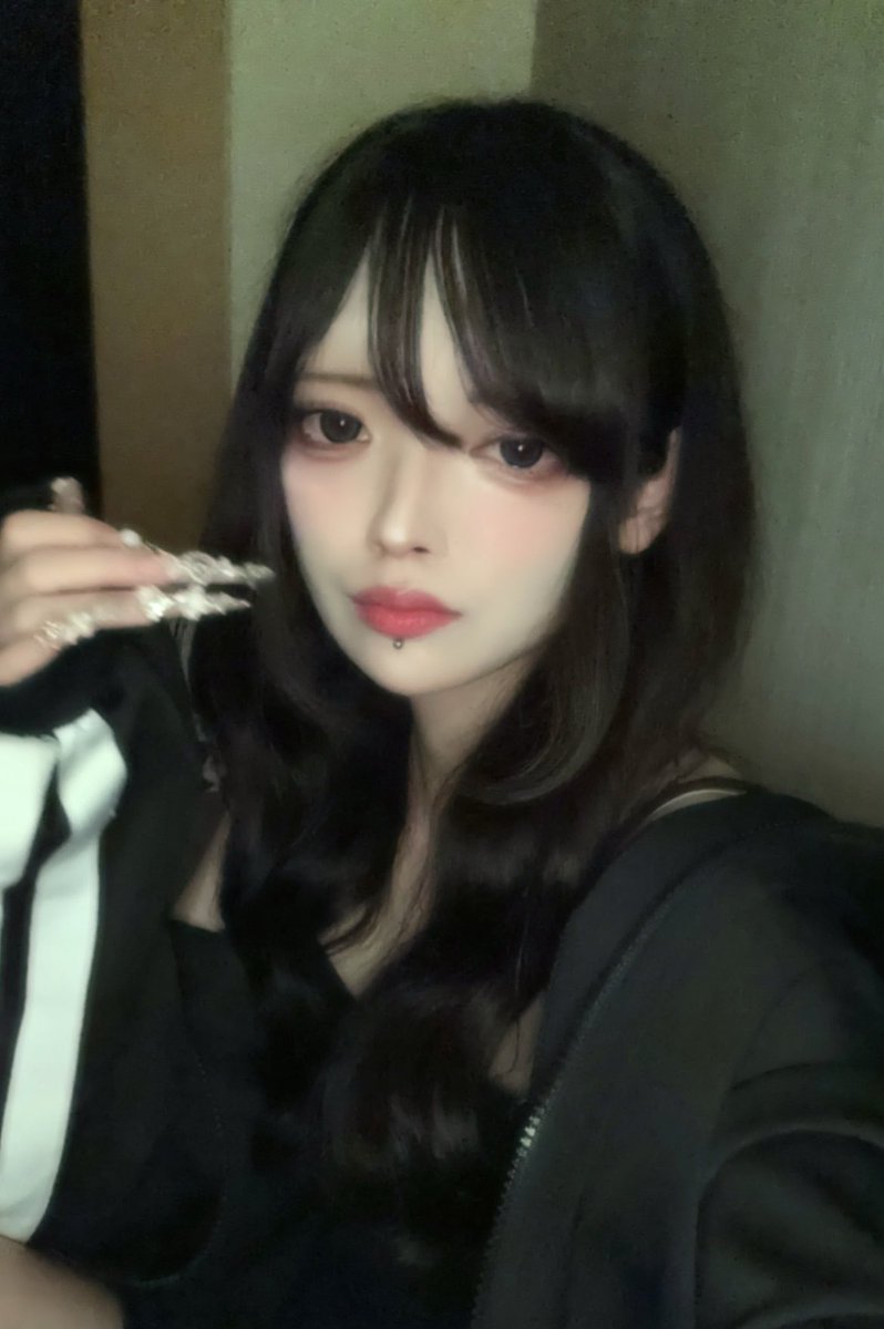 ftsb_ohagi's tweet photo. 久しぶりにメイクしたんで。

#自撮り界隈 #いいねで気になった人フォロー #雰囲気１ｍｍでもいいと思ったらいいね https://t.co/6exTqp4fAU