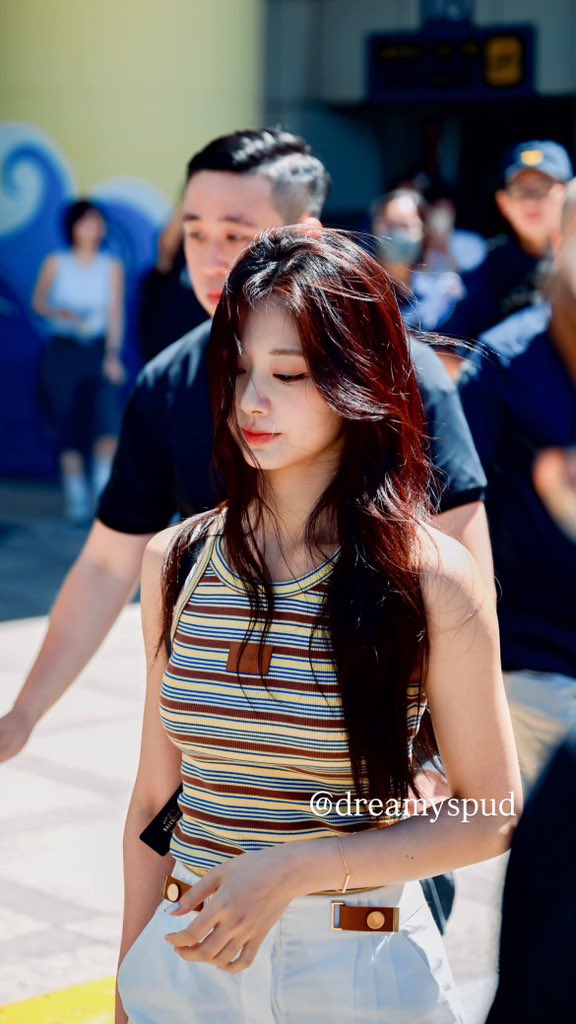 thinkaboutmu_'s tweet photo. oh … ( ㅠ ㅇ ㅠ ) https://t.co/FOLm7MVj0Q
