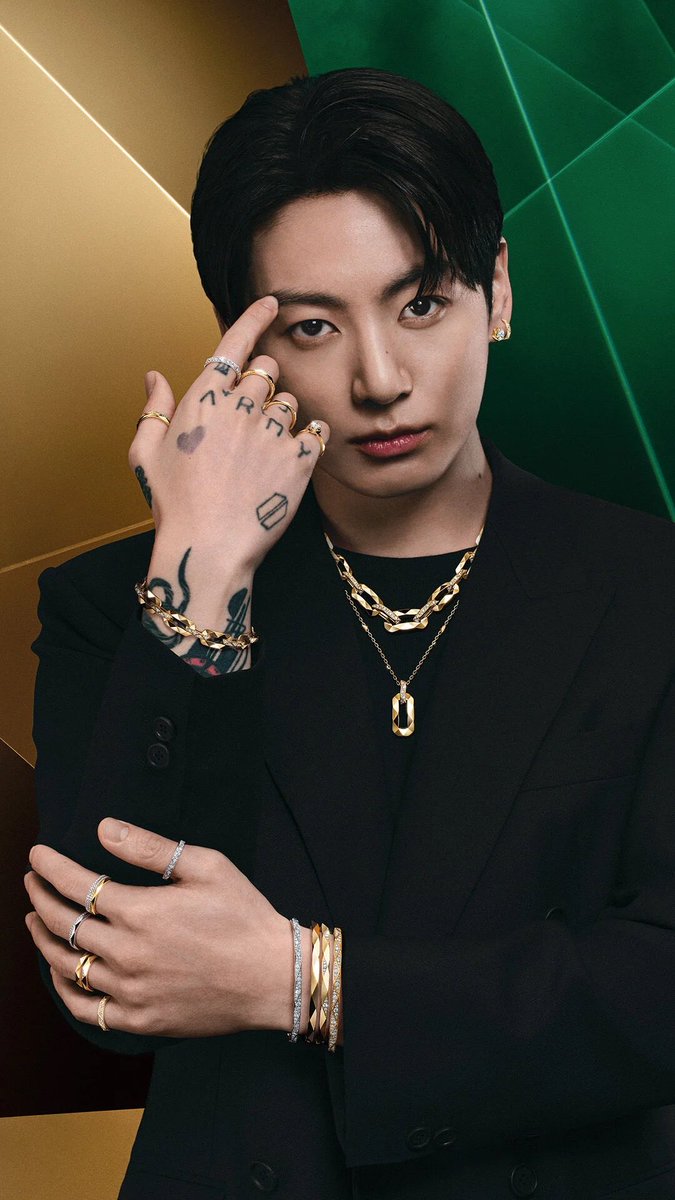 TheePopCore's tweet photo. Graff CEO on Jungkook:

— "Jung Kook is a cultural icon, known for his multifaceted talents. His performances are bold yet refined, crafted with a brilliance that is impossible to ignore." https://t.co/EwShEnAw5C