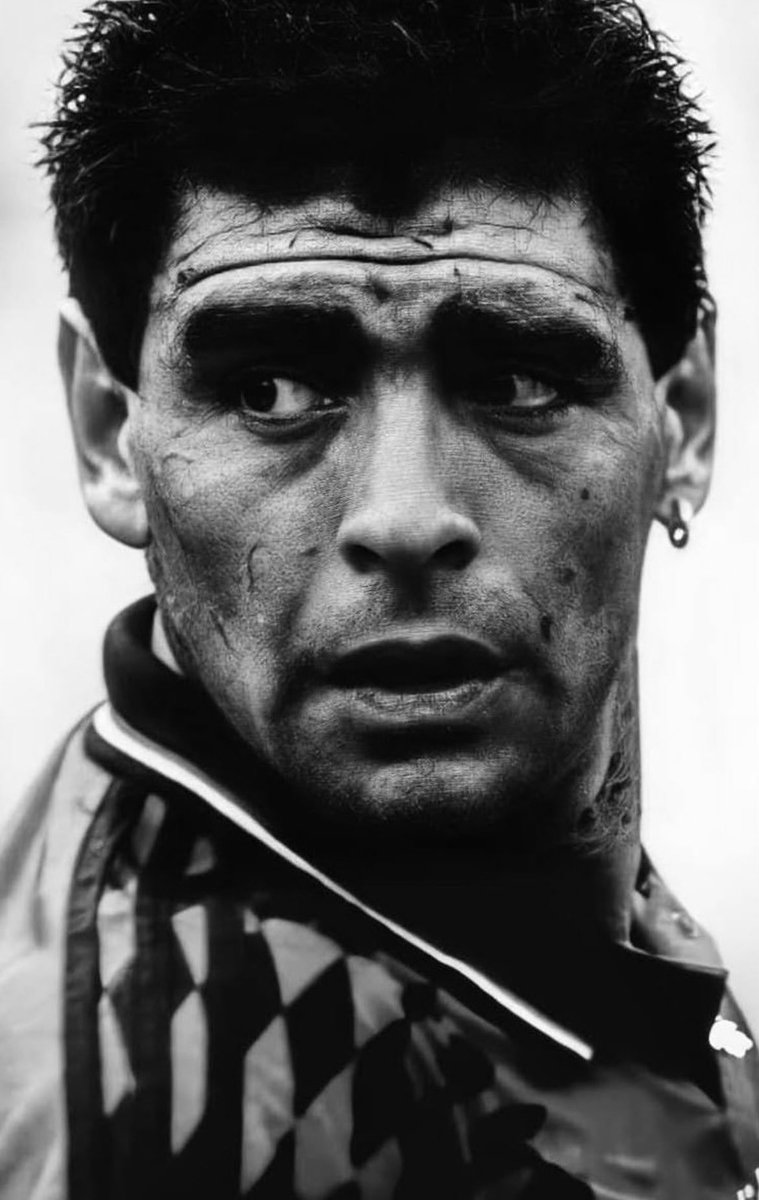 CFC_Yan_'s tweet photo. Diego Maradona 🇦🇷 https://t.co/wNWrt38rOI