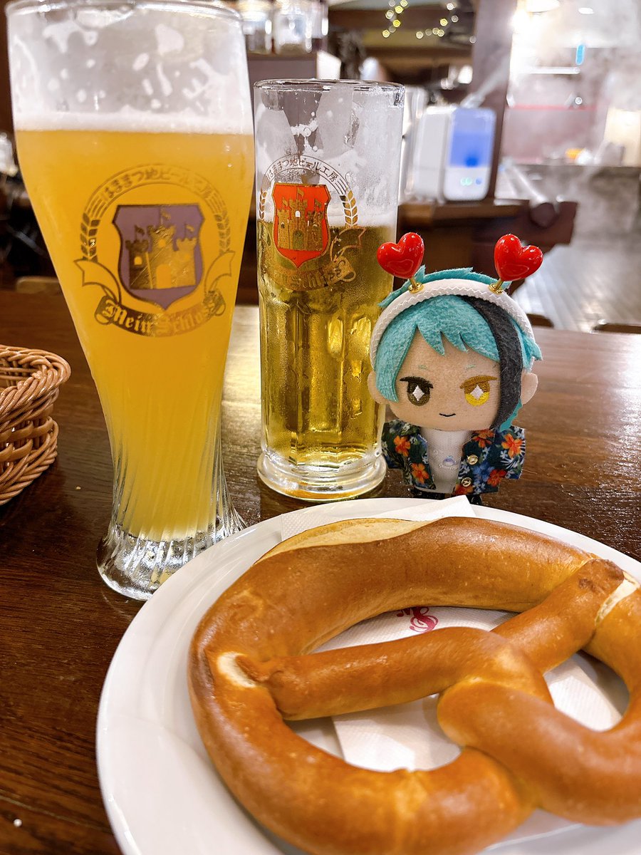 sponge_myv's tweet photo. んふふ
かわったかたちのぱんですね https://t.co/ctY57H7t99