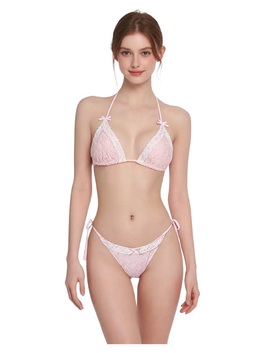 thesleepiestbun's tweet photo. Girls pink or white… https://t.co/f7gYAAvrzV