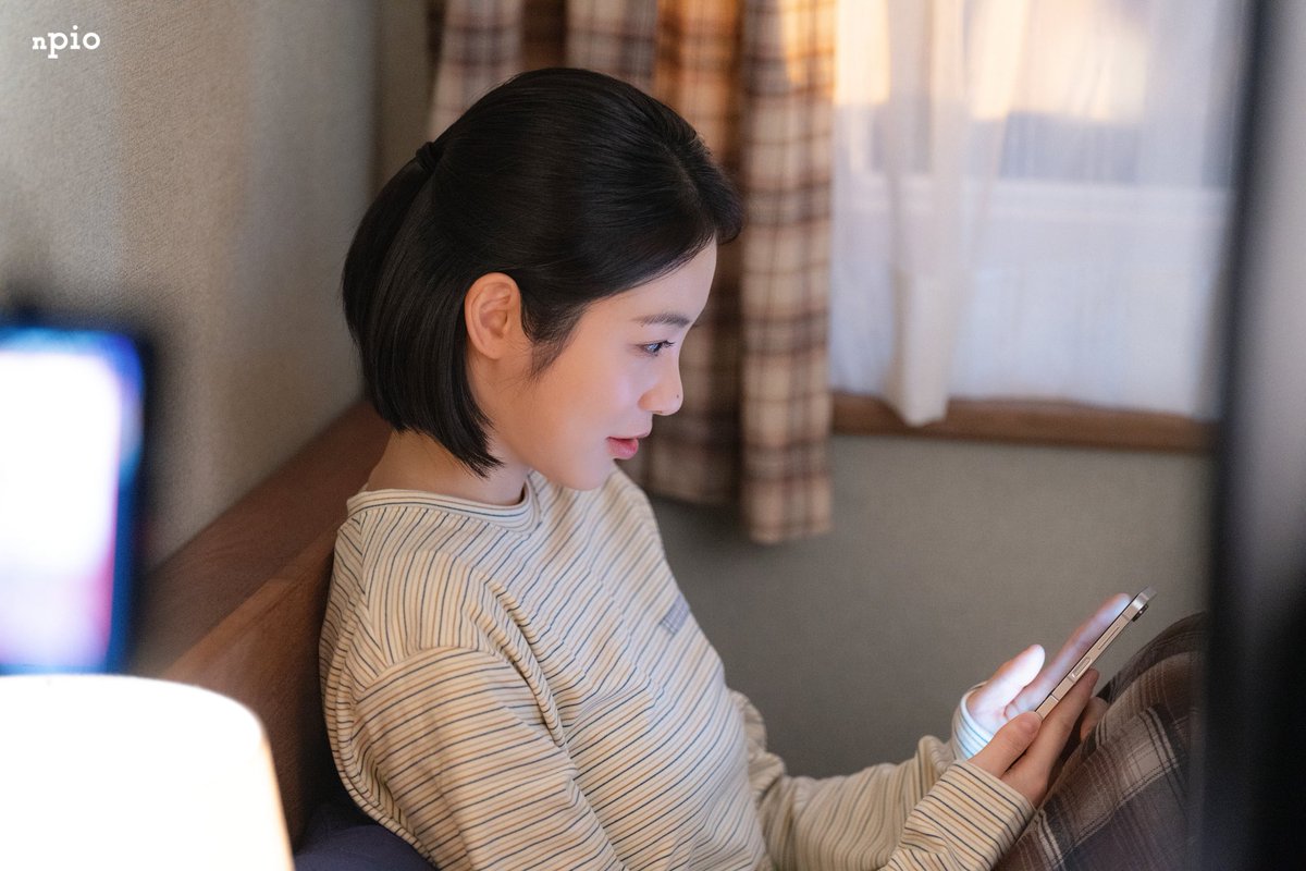 yeeunjjang_'s tweet photo. there’s hari pov for this scene too huhu https://t.co/yyXMMjoBZY