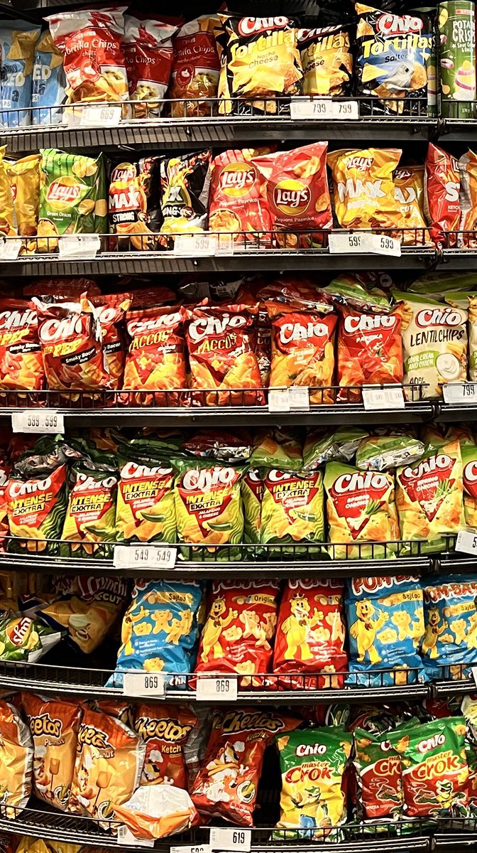 whatsontheshel1's tweet photo. I love it when an interior designer uses space wisely!
https://t.co/HBYydJFX0V
#Popcorn #CornSnacks #Breadsticks #SnackTime #SnackShelf #Chio #Lays #Pringles #Cheetos #PomBar #Takis #CsikiCsipsz #Spar
#PotatoChips #TortillaChips #LentilChips #ChioCrok #LaysMaxx https://t.co/MrkjHnfago